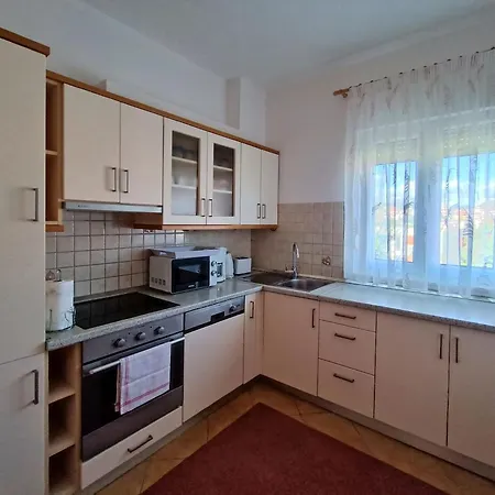Skejic Apartment *